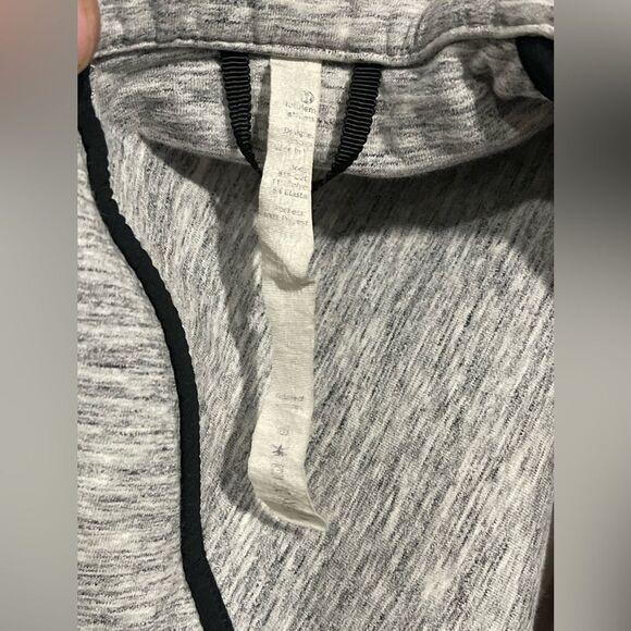 Lululemon Jacket - Picture 11 of 11